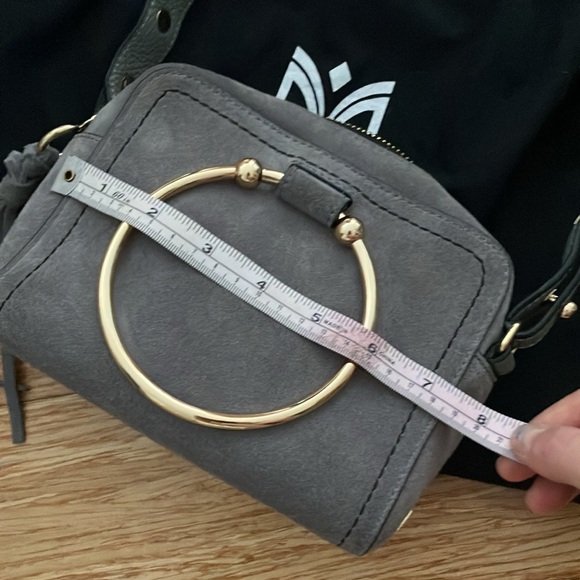 Grey suede Milly crossbody camera bag with ring handles - Picture 12 of 12